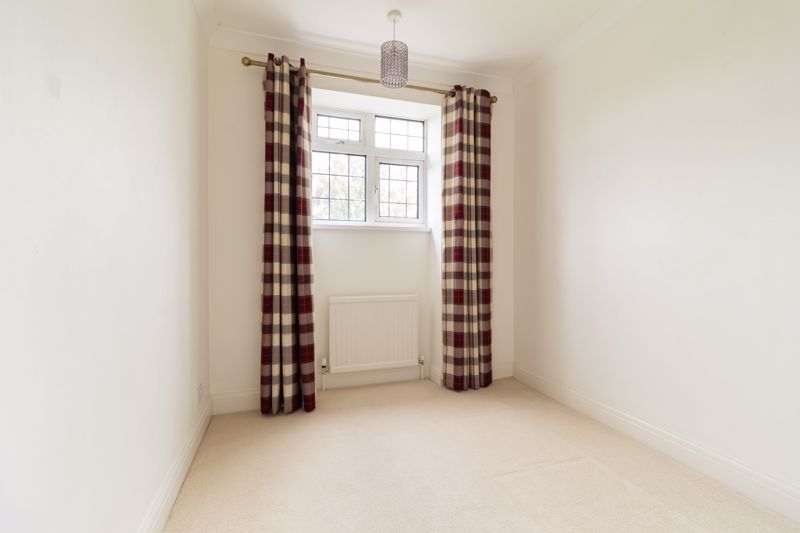 6 Rushton Avenue South Godstone